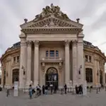 Bourse de Commerce (Nocturne Gratuite)
