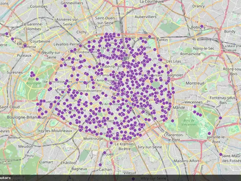 Une carte de Paris montre de nombreux points violets indiquant la localisation de toilettes publiques.