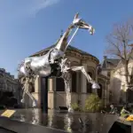 Installation - Zeus (Cheval Métallique)